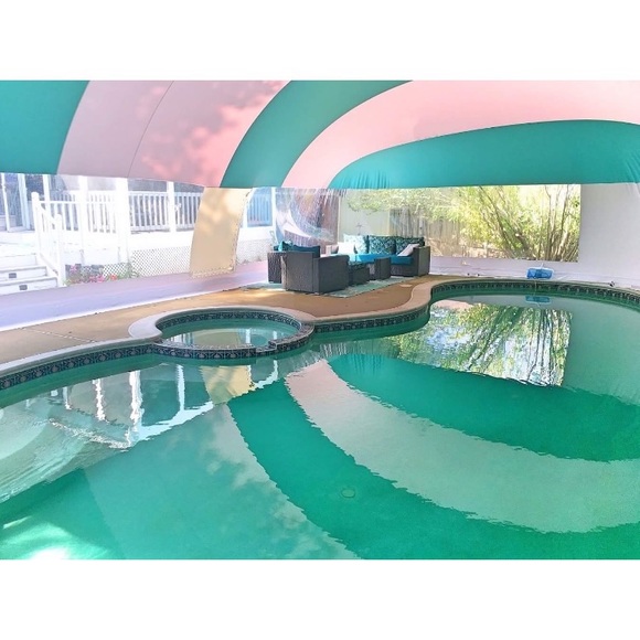 Meet your Posher, Kim - Picture 10 of 13